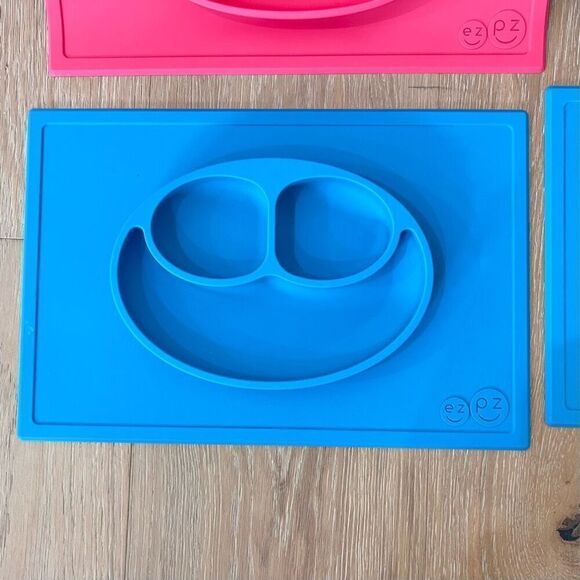 EZPZ Happy Mat Placemat Silicone Suction Plate and Bowl Pink, Black Blue Set of - Picture 3 of 7